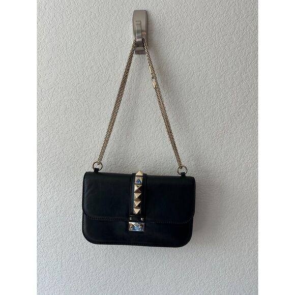 Valentino Garavani Medium Lock Studded Leather Shoulder Bag - Picture 1 of 8